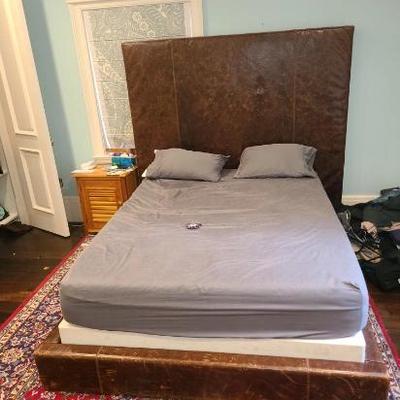 https://auctions4america.proxibid.com/Auctions-4-America/12-000-Square-Ft-Estate-Coming-Down/event-catalog/280609