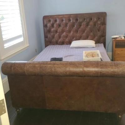 https://auctions4america.proxibid.com/Auctions-4-America/12-000-Square-Ft-Estate-Coming-Down/event-catalog/280609