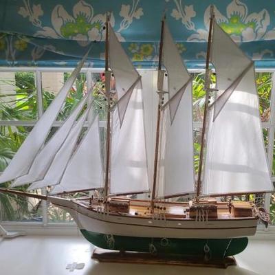 https://auctions4america.proxibid.com/Auctions-4-America/12-000-Square-Ft-Estate-Coming-Down/event-catalog/280609