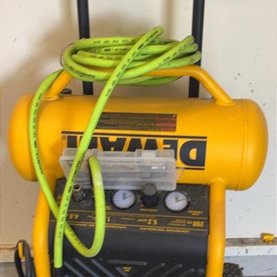 DeWalt Air Compresser 