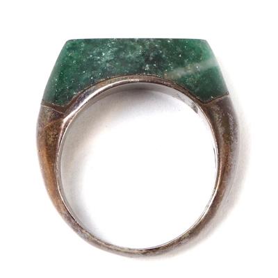 Lot 184 lovely chinese jade style ring