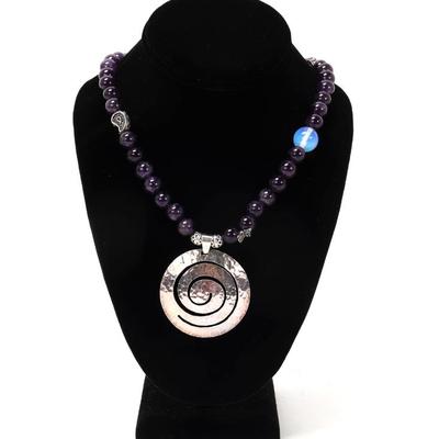 Lot 118 gorgeous amethyst and sterling silver necklace