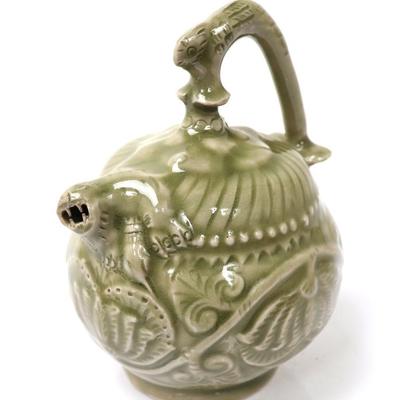 Lot 409 unusual chinese crackle glazed water dropper