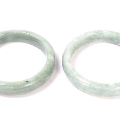 Lot 173 gorgeous pair of chinese light green bangle bracelets