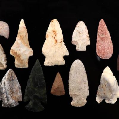 Lot 44 13 arrowheads scrapers & points