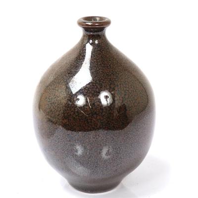 Lot 408 olive green crackle glazed chinese vase