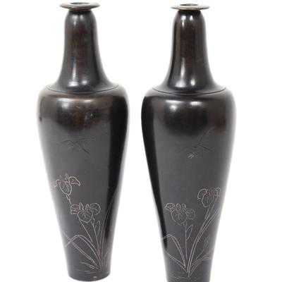 Lot 350 two lovely japanese bronze vases