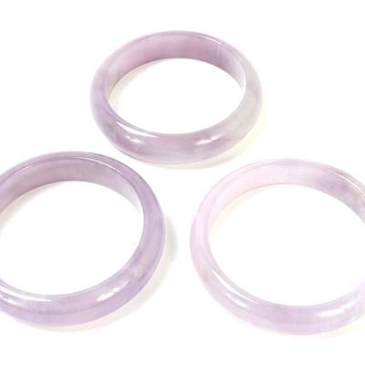 Lot 107 three gorgeous light purple jade bangle bracelets