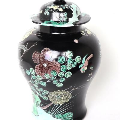 Lot 441 chinese black glazed ginger jar