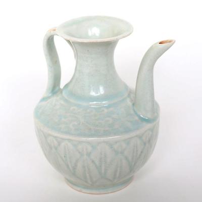 Lot 439 chinese crackle glazed ewer