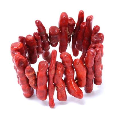 Lot 143 lovely bright red coral bracelet