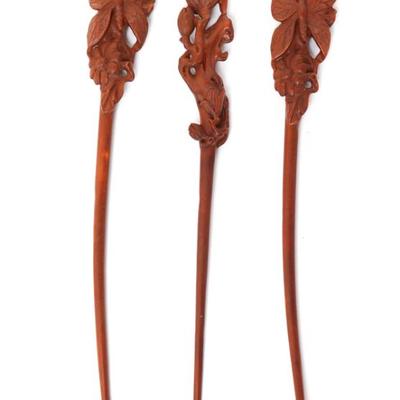 Lot 422 trio of chinese boxwood hair pins