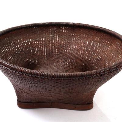 Sale Photo Thumbnail #457: Lot 457 beautiful hand woven filipino basket