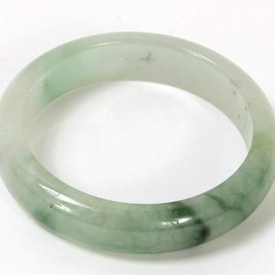 Sale Photo Thumbnail #172: Lot 172 chinese jade bangle bracelet