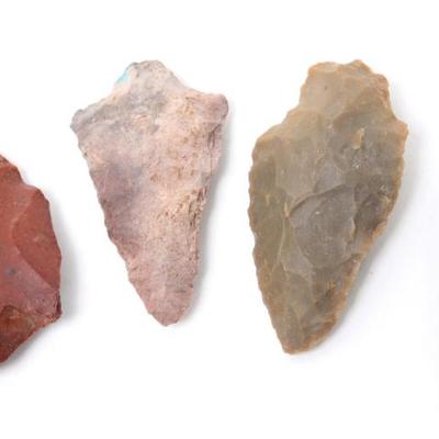 Lot 50 lot of native american stone tools points