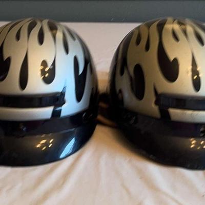 2 Motorcycle DOT 1/2 Helmets With Visors 