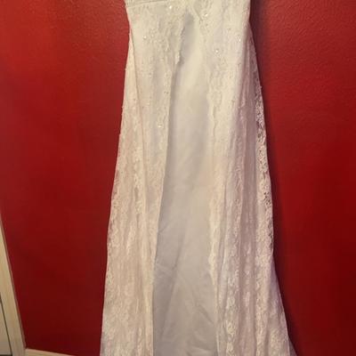 David’s Bridal White Wedding Dress 