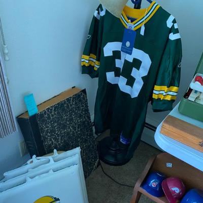 Signed jersey - William Henderson