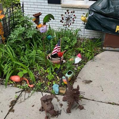 yard art