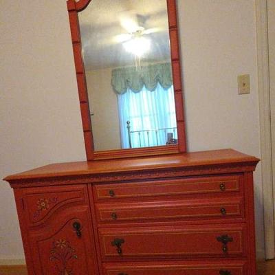 Bassett Dresser with Mirror 