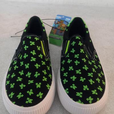 Mojang Minecraft Boy's Slip-On Sneakers - Size 1 - New with Tags