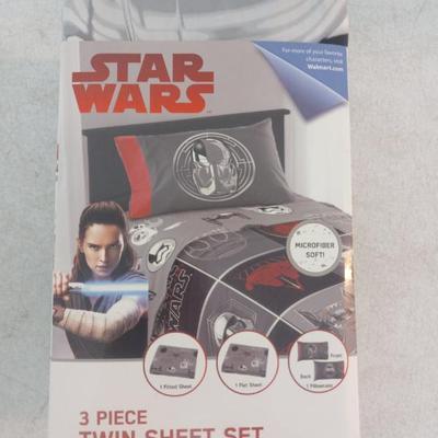 Disney Star Wars: The Last Jedi 3-Piece Twin Microfiber Sheet Set - New in Package