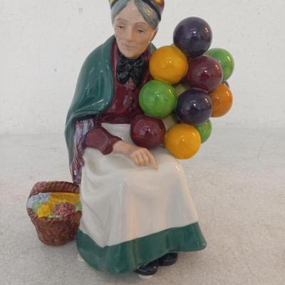 Vintage Royal Doulton Porcelain "Old Balloon Seller" Figurine #HN1315 - 7½" Tall