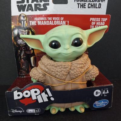 Hasbro Disney Bop it! Star Wars: The Mandalorian "Grogu - The Child  - New in Package