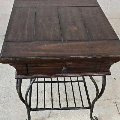 Elegant End Table