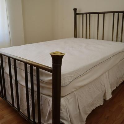Antique Brass Bed Frame | Late Victorian Era | Circa 1890–1915