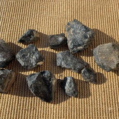 Raw Obsidian Chunks | 11-Piece Lot | Volcanic Glass for Lapidary or Display
