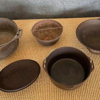 Vintage Cast Iron Cookware Lot | Dutch Ovens & Skillet