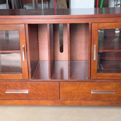 Entertainment console cabinet