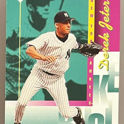 1996 Gold Leaf Rookie - Derek Jeter Baseball Card 