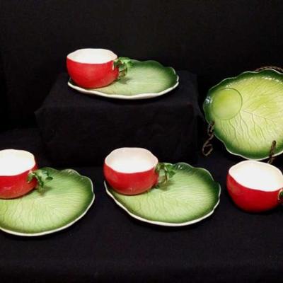 Holt Howard luncheon set