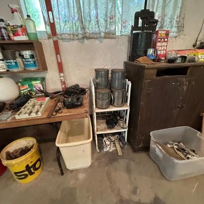 Estate sale photo