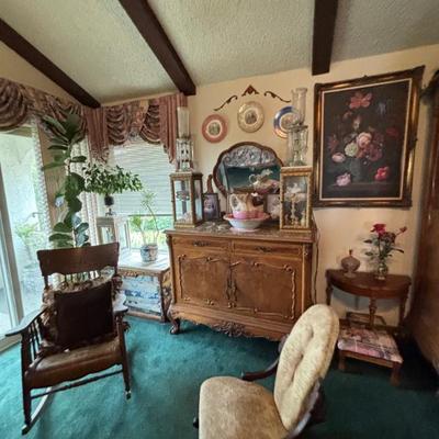 Estate sale photo