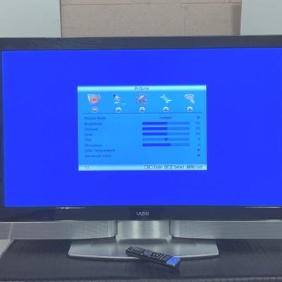 Vizio 52” Gallevia TV, Liquid Crystal HDTV