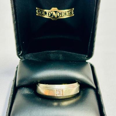 14k White Gold Band w/Diamond, sz 10.25 (8.3g)