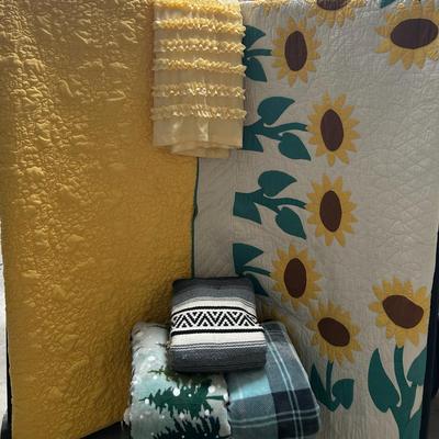 Quilts And Warm And Fuzzy Blankets