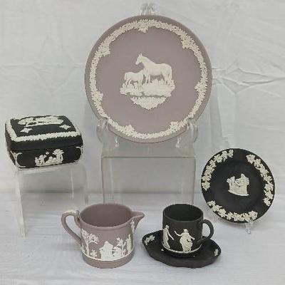 Highly Collectible Wedgwood Demitass Cup & Pitcher