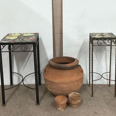 Mosaic Floral Garden Tables W/ Terracotta Pot