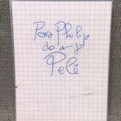 Pele autograph