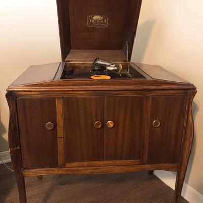 1904 Victrola Gramophone Made By Victor Talking Machine Co  