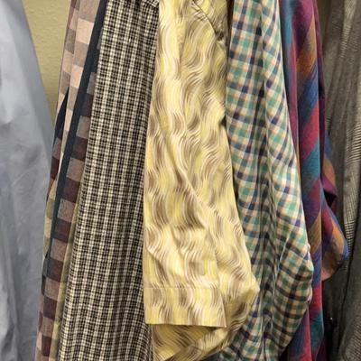Men'S Casual Button-Down Shirts Size Medium To Large. Tommy Bahama, Nicole Miller And Burberry.