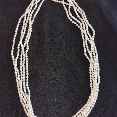 Authentic Pearl 14k Gold Clasping Necklace | (50.36g)