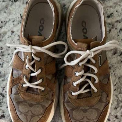 Size 10 -11 Men’s Coach Shoes