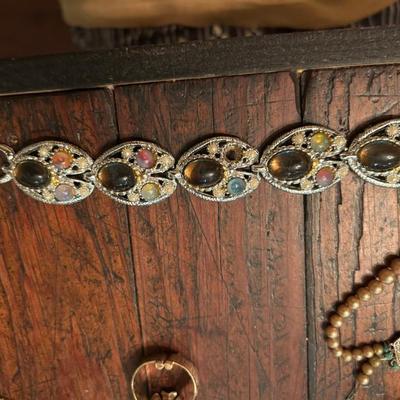 Sale Photo Thumbnail #496
