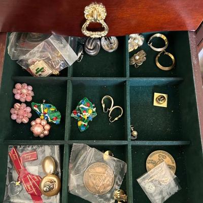Sale Photo Thumbnail #442