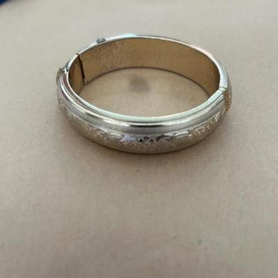Sale Photo Thumbnail #437